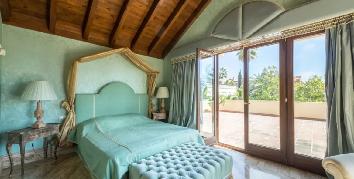 Venta de villa independiente en Marbella (distrito Sierra Blanca) 10