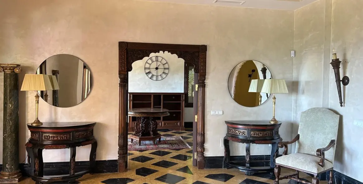 Sale of detached villa in Sierra Blanca 17