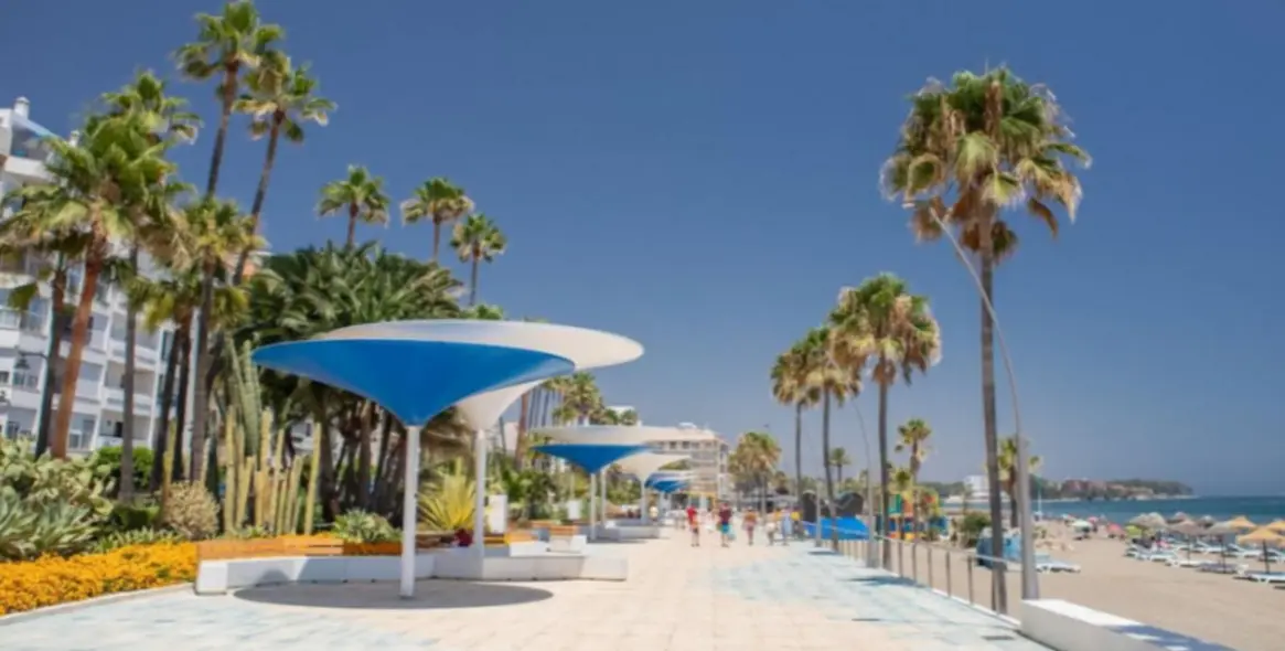 Sale of hotel in Estepona 14