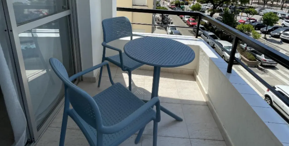 Sale of hotel in Estepona 17