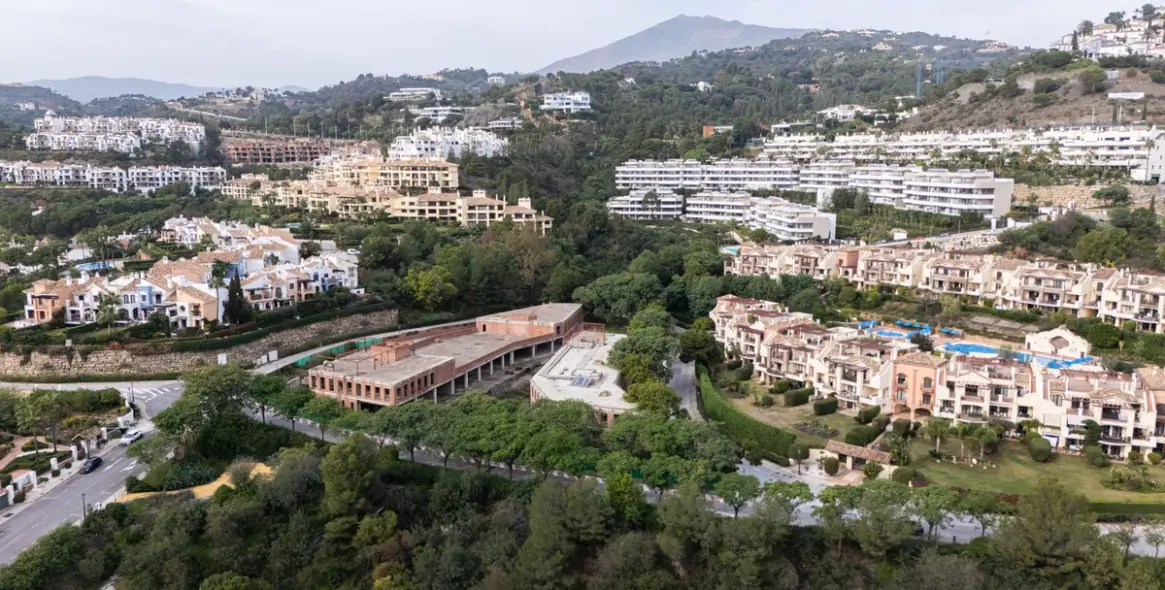 Sale of commercial premises in Benahavís 13