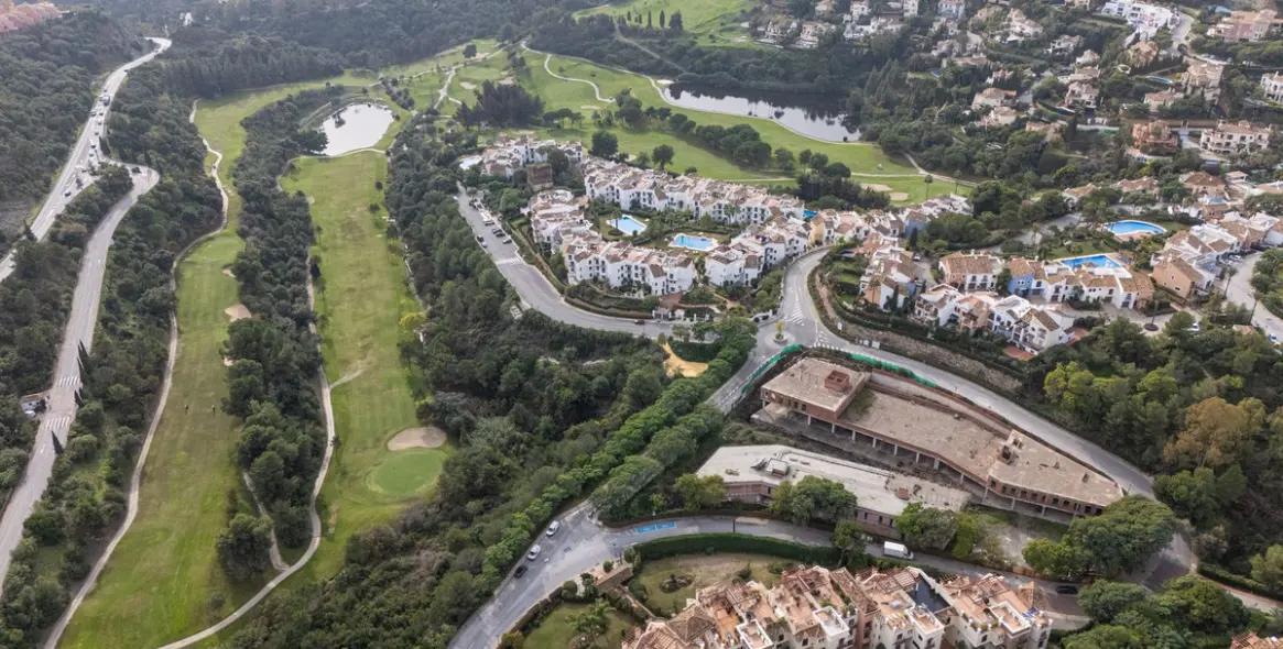 Sale of commercial premises in Benahavís 19