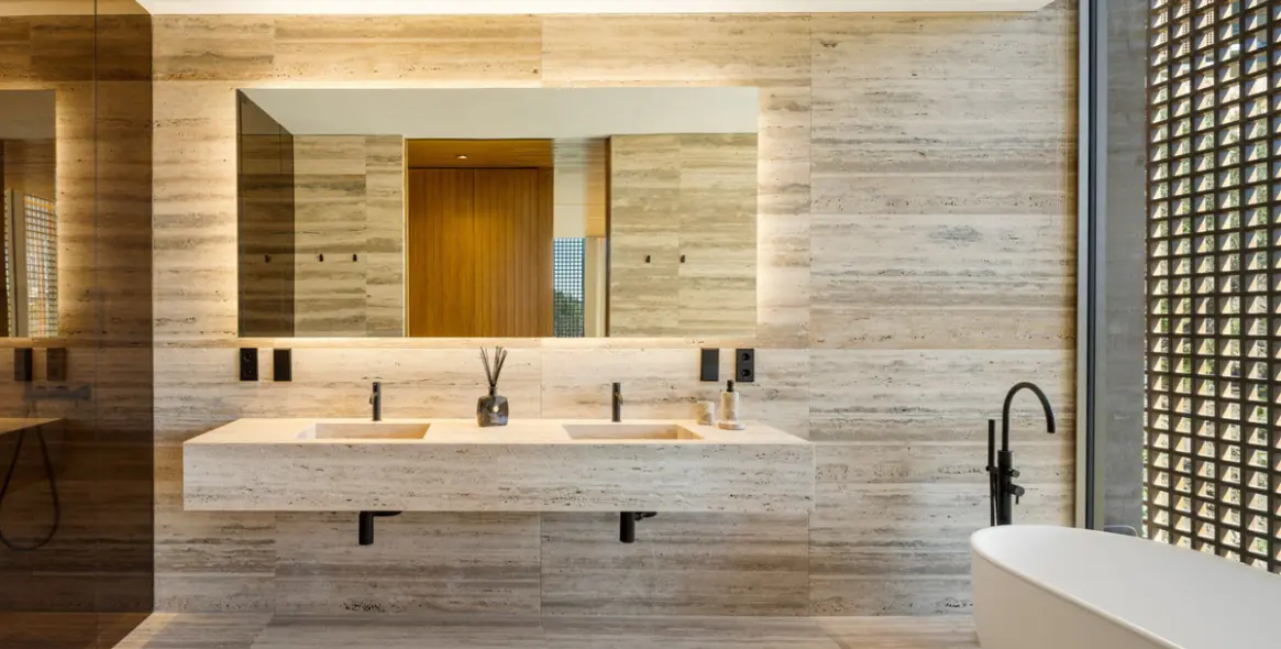 Sale of detached villa in El Madroñal 17