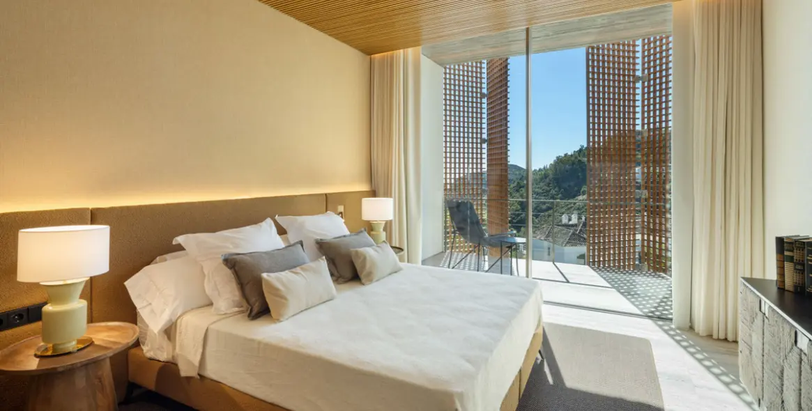 Продажа  отдельно стоящей виллы в El Madroñal 21