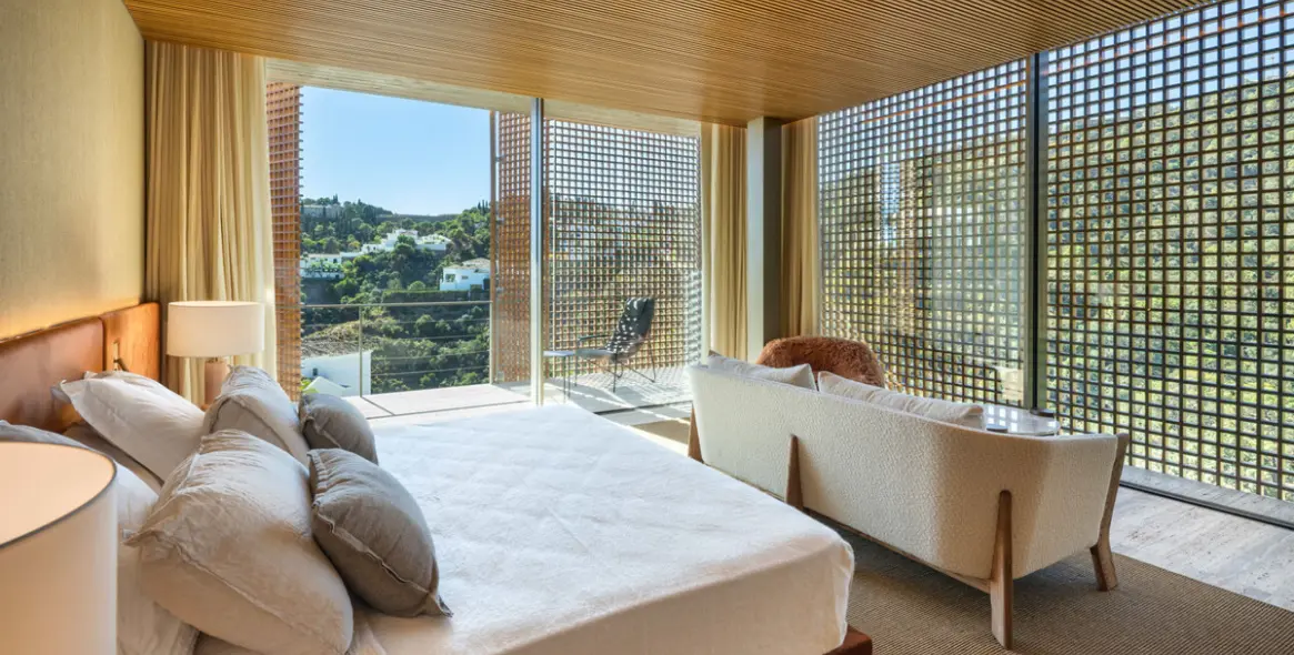 Продажа  отдельно стоящей виллы в El Madroñal 27