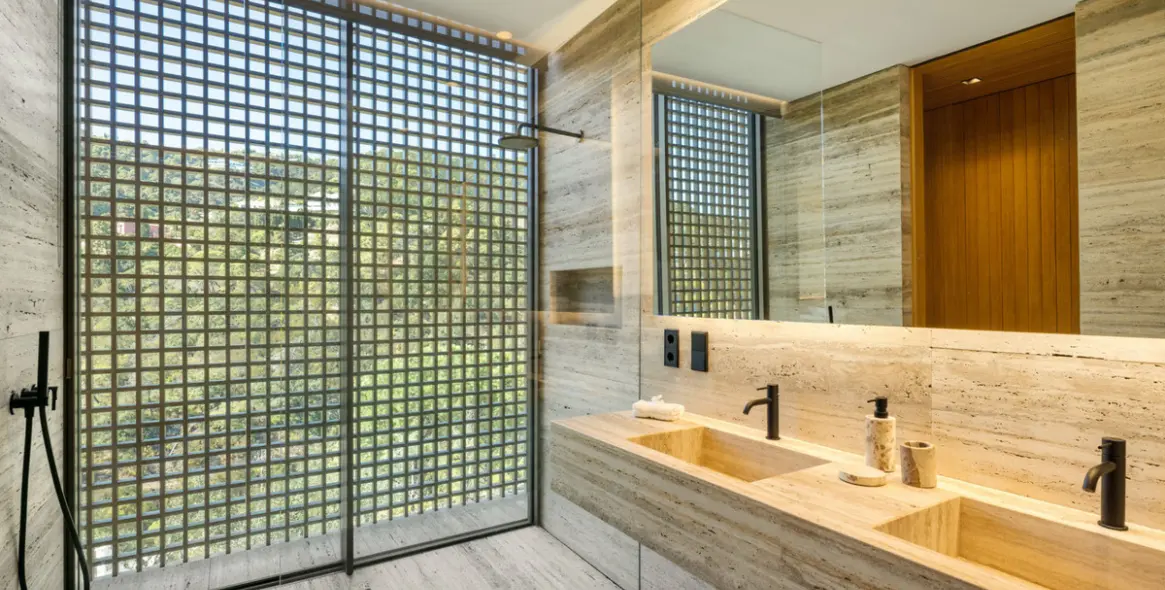 Продажа  отдельно стоящей виллы в El Madroñal 29