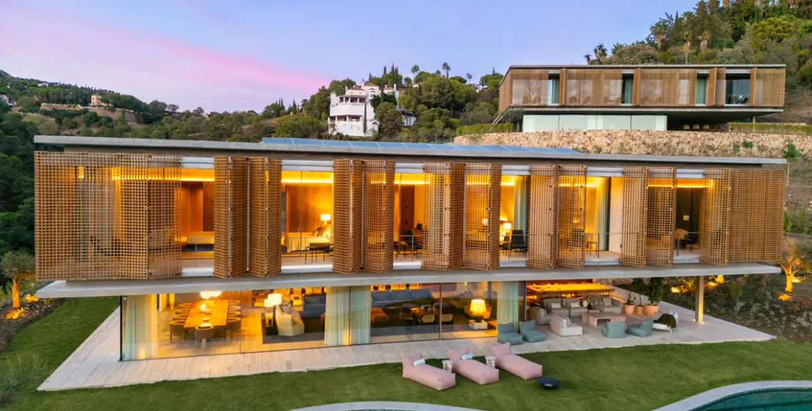 Продажа  отдельно стоящей виллы в El Madroñal 45