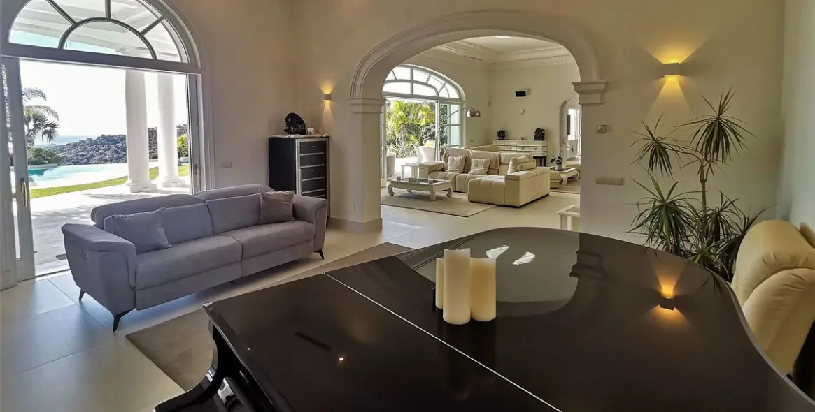 Продажа  отдельно стоящей виллы в La Zagaleta 18