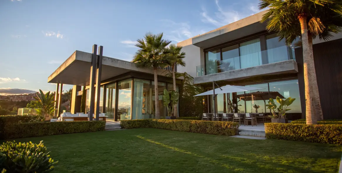 Продажа  отдельно стоящей виллы в Benahavís (район La Quinta) 2