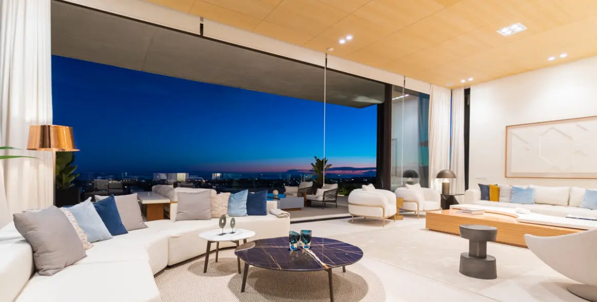 Продажа  отдельно стоящей виллы в Benahavís (район La Quinta) 3