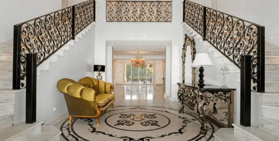 Sale of detached villa in Marbella (district The Golden Mile) 4