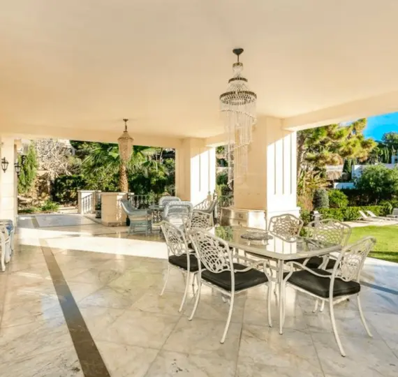 Detached villa R4788610