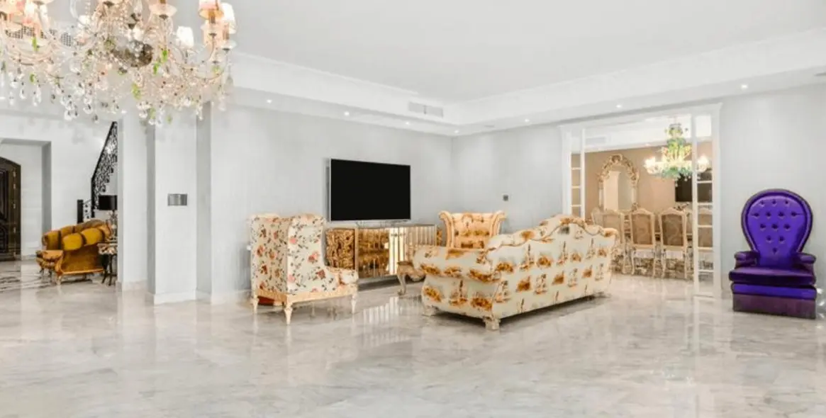 Sale of detached villa in Marbella (district The Golden Mile) 10