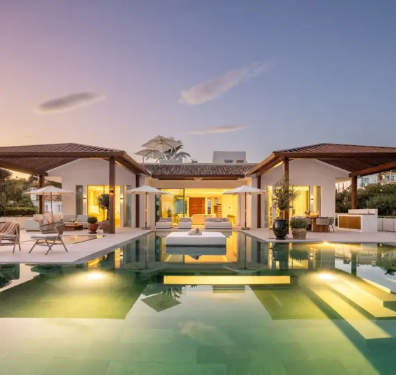 Detached villa R4897873