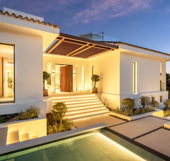 Detached villa R4897873