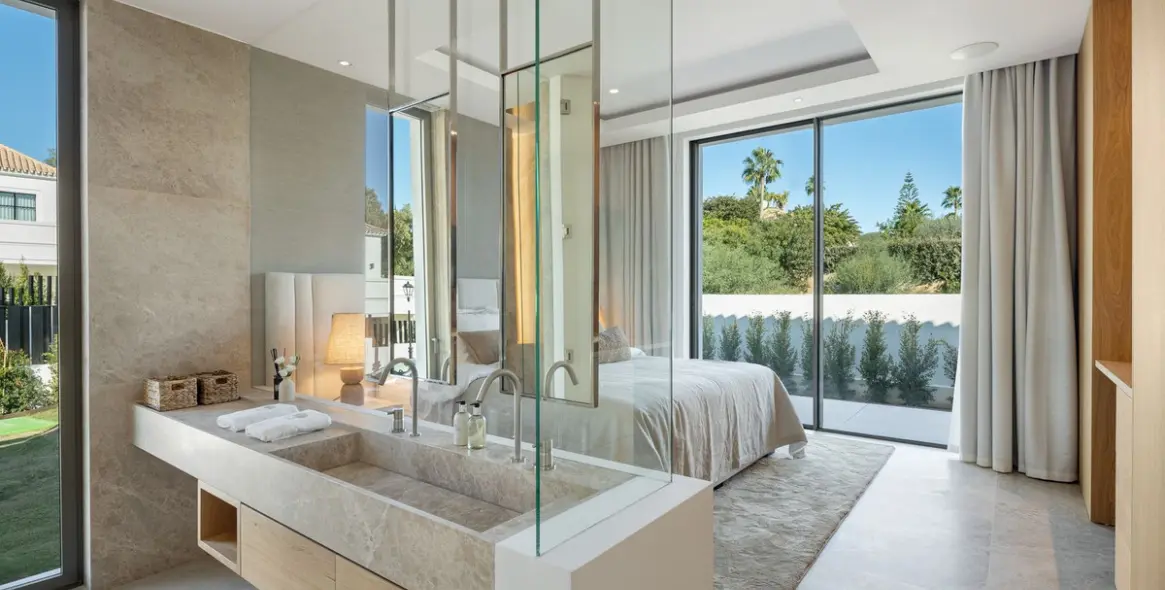 Sale of detached villa in Nueva Andalucía (district Nueva Andalucía) 10