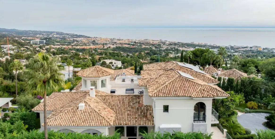 Продажа  отдельно стоящей виллы в Marbella (район Sierra Blanca) 3