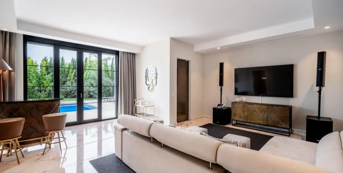 Продажа  отдельно стоящей виллы в Marbella (район Sierra Blanca) 7