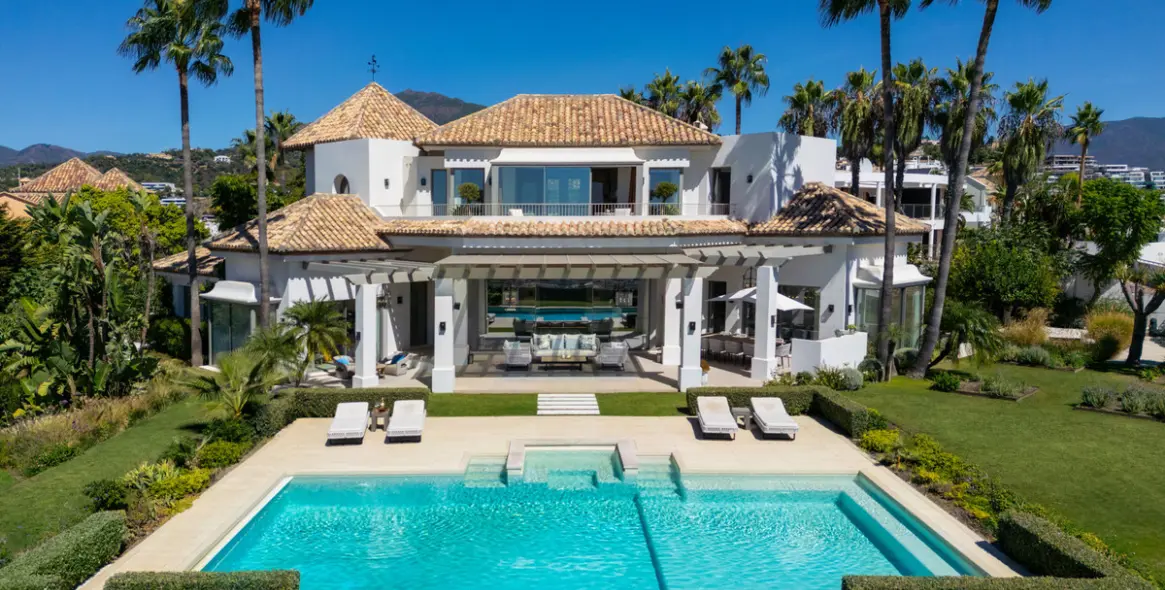 Sale of detached villa in Benahavís (district Monte Halcones) 1