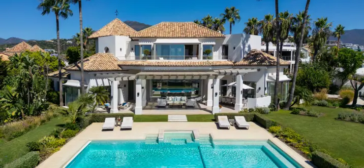 Detached villa R5162692 0