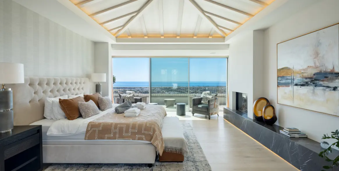 Продажа  отдельно стоящей виллы в Monte Halcones 17