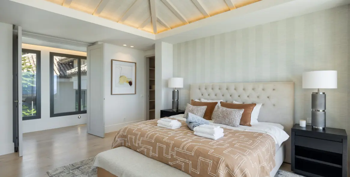 Продажа  отдельно стоящей виллы в Monte Halcones 19