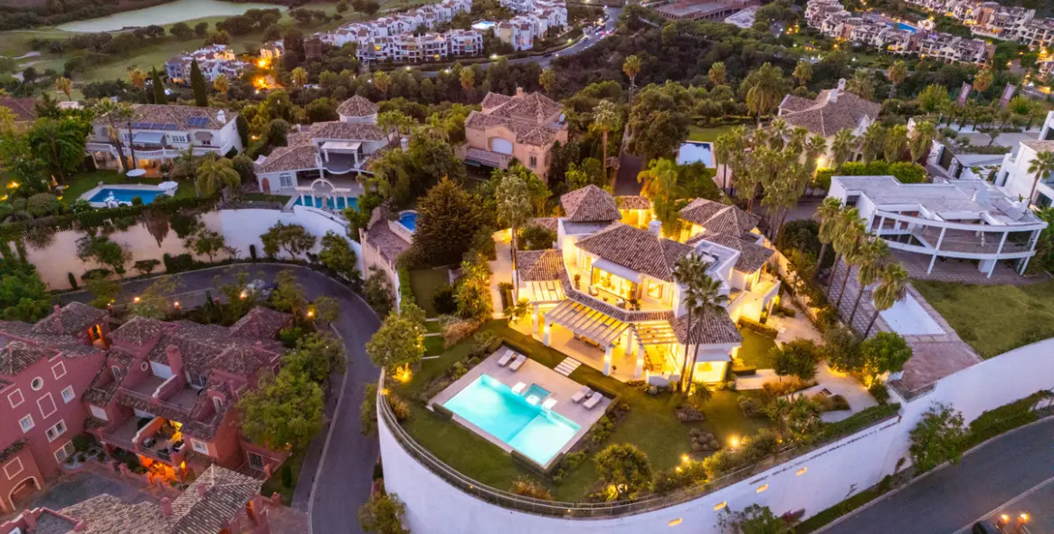 Sale of detached villa in Monte Halcones 44