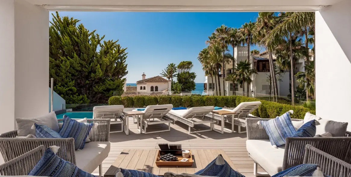 Sale of detached villa in Marbella (district The Golden Mile) 4