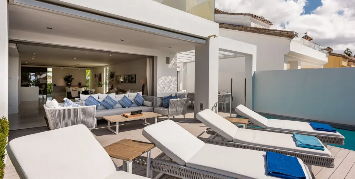 Sale of detached villa in Marbella (district The Golden Mile) 7