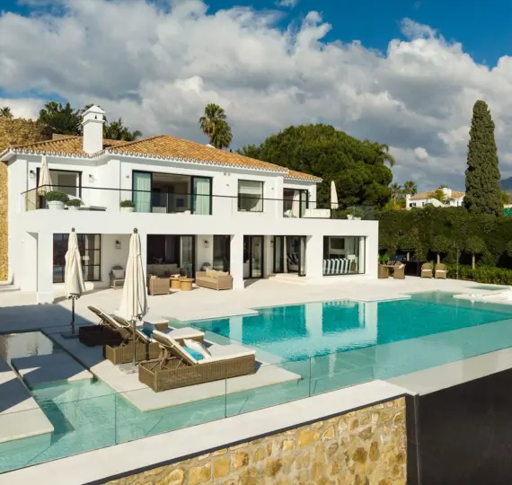 Detached villa R5148595