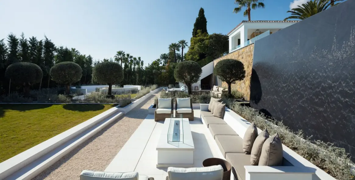 Sale of detached villa in Nueva Andalucía (district Nueva Andalucía) 10