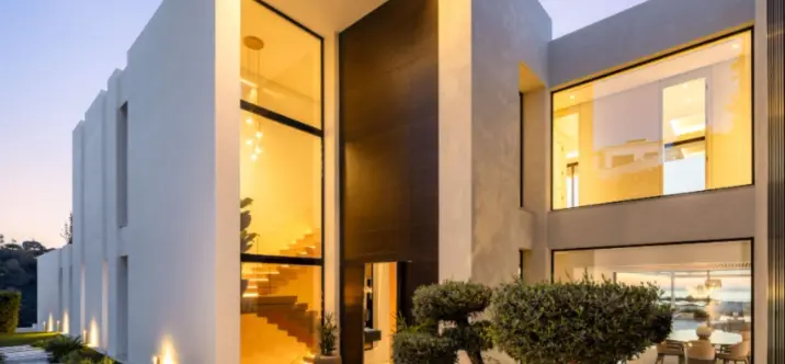 Sale of detached villa in Benahavís 2