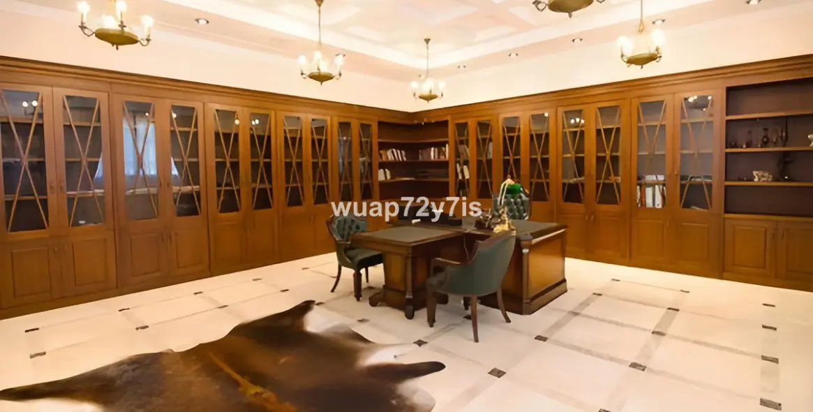 Sale of detached villa in Marbella (district Marbella) 3