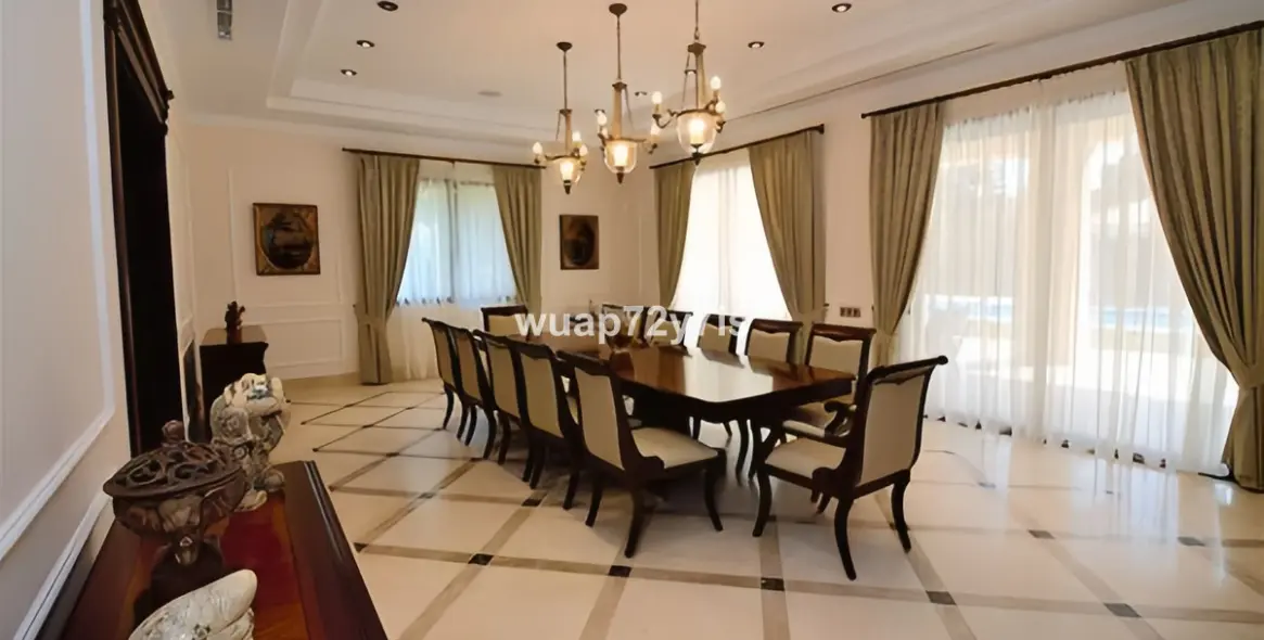 Sale of detached villa in Marbella (district Marbella) 6