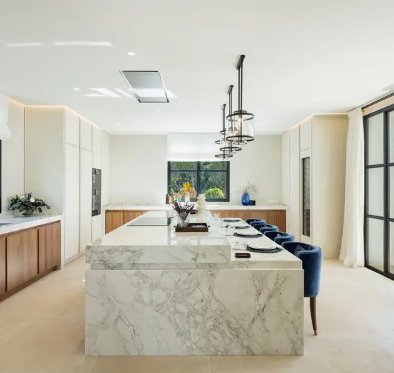 Detached villa R5156452