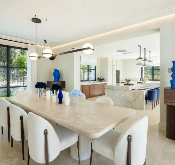 Detached villa R5156452