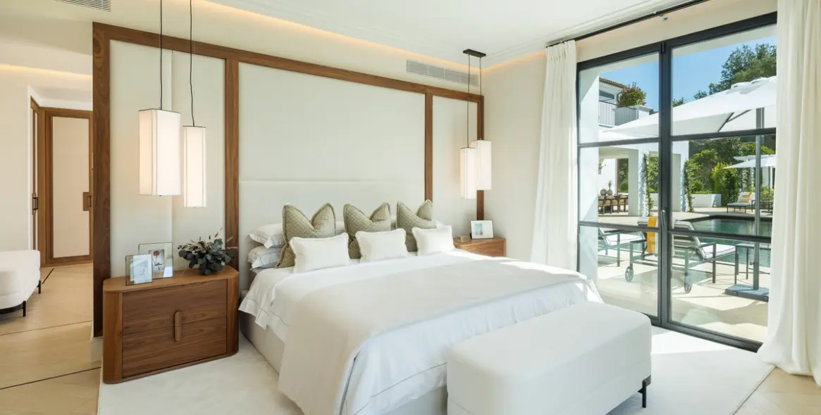 Sale of detached villa in Marbella (district The Golden Mile) 10