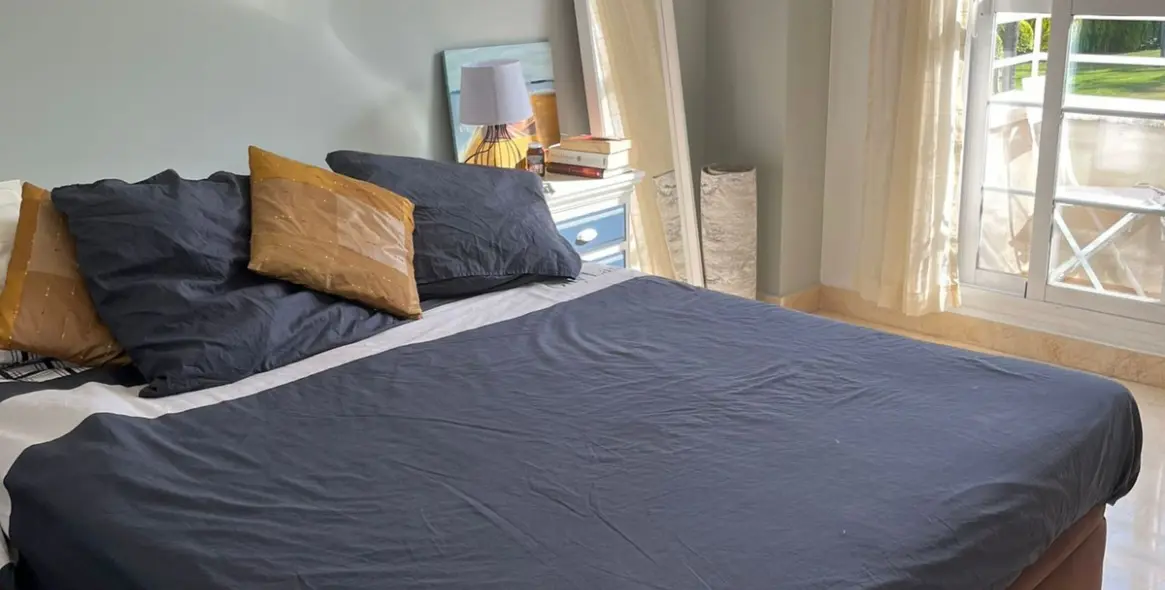 Краткосрочная аренда апартаментов на среднем этаже в Estepona 3