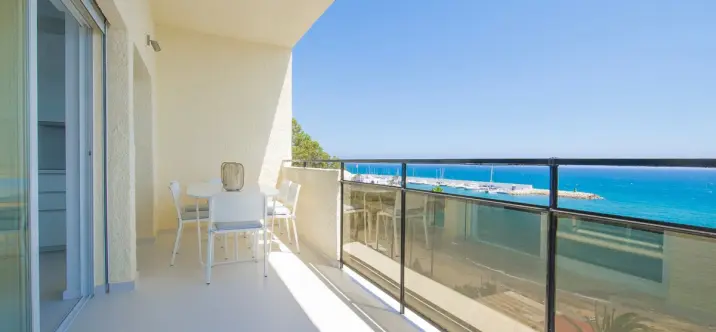 Short-term rent of middle floor apartment in Marbella 0