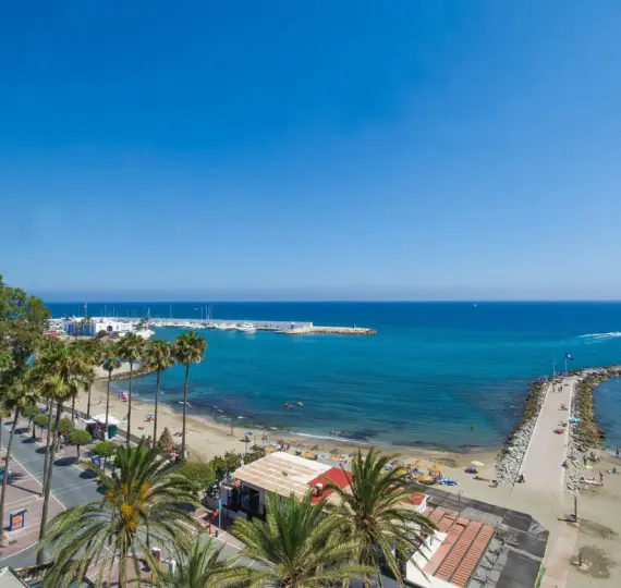 Short-term rent of middle floor apartment in Marbella