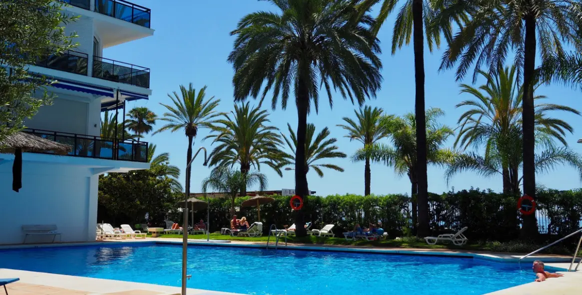 Alquiler a corto plazo de apartamento en planta media en Marbella 21