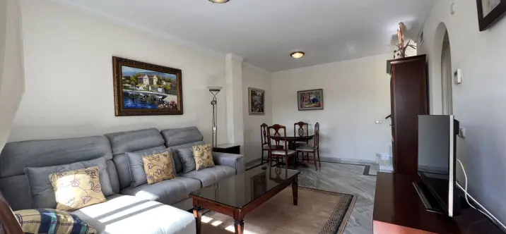 Short-term rent of penthouse in The Golden Mile 2