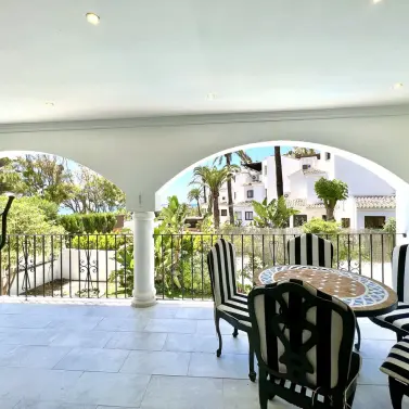 Краткосрочная аренда апартаментов на первом этаже в Elviria