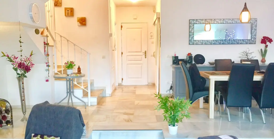 Short-term rent of townhouse in Atalaya 10