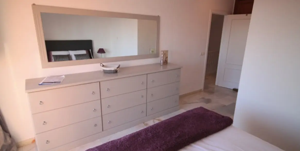 Short-term rent of townhouse in Atalaya 13