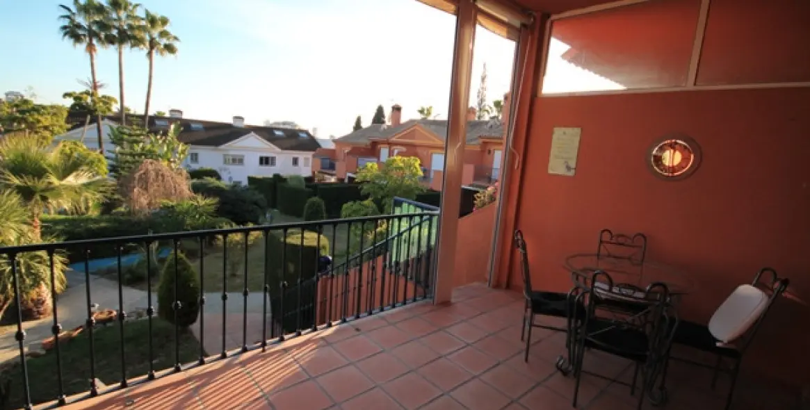 Short-term rent of townhouse in Atalaya 19