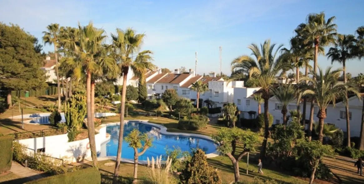 Short-term rent of townhouse in Atalaya 26