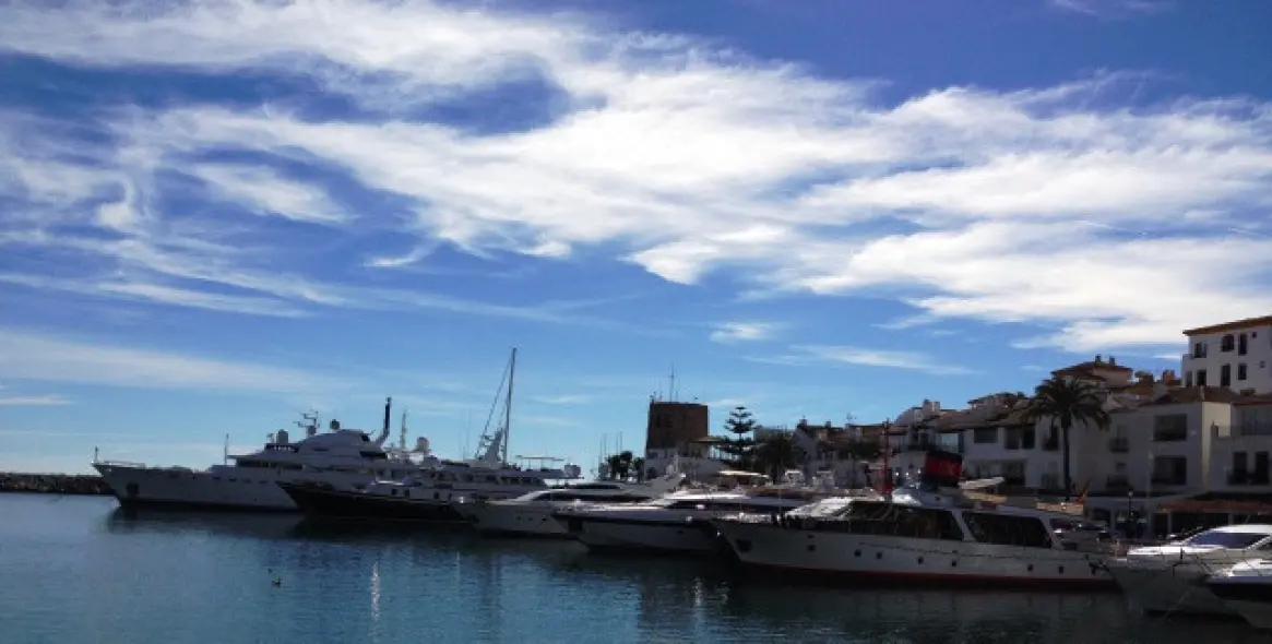 Short-term rent of townhouse in Atalaya 33