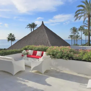 Alquiler a corto plazo de apartamento en planta baja en New Golden Mile