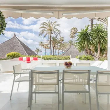 Alquiler a corto plazo de apartamento en planta baja en New Golden Mile